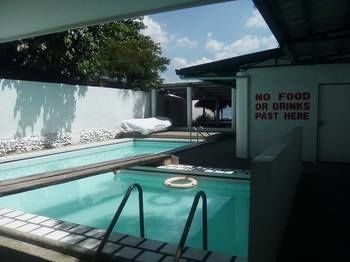 Gumleaves Hotel And Restaurant Olongapo Exterior foto